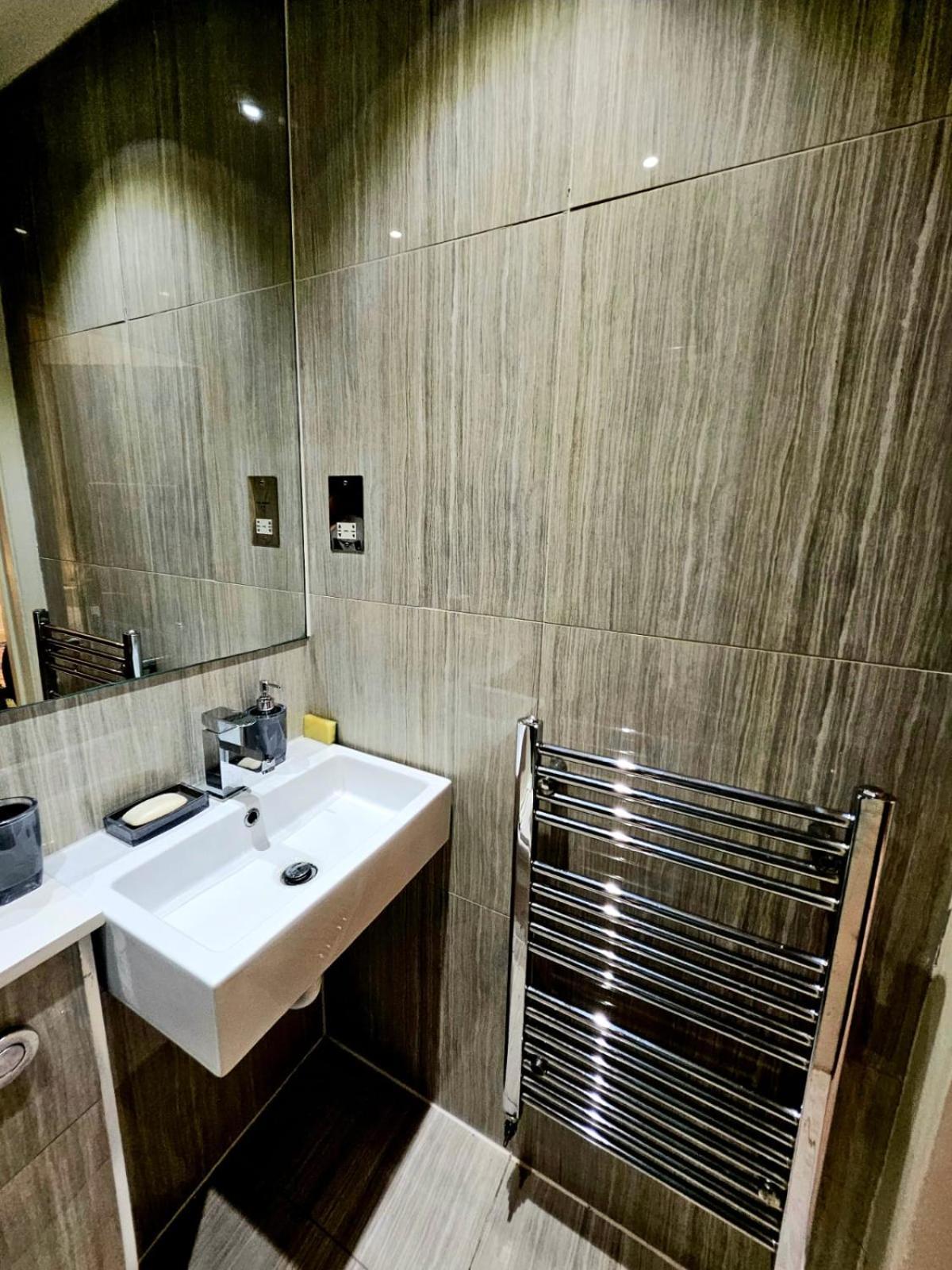 Central London Studio - Private & Fully Equipped ภายนอก รูปภาพ